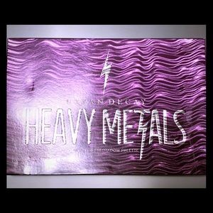 Urban Decay Heavy Metals Eyeshadow Palette